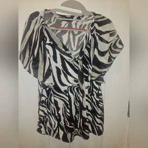 7th Avenue Design Studio Zebra Print Flutter Sleeve Blouse Size L
